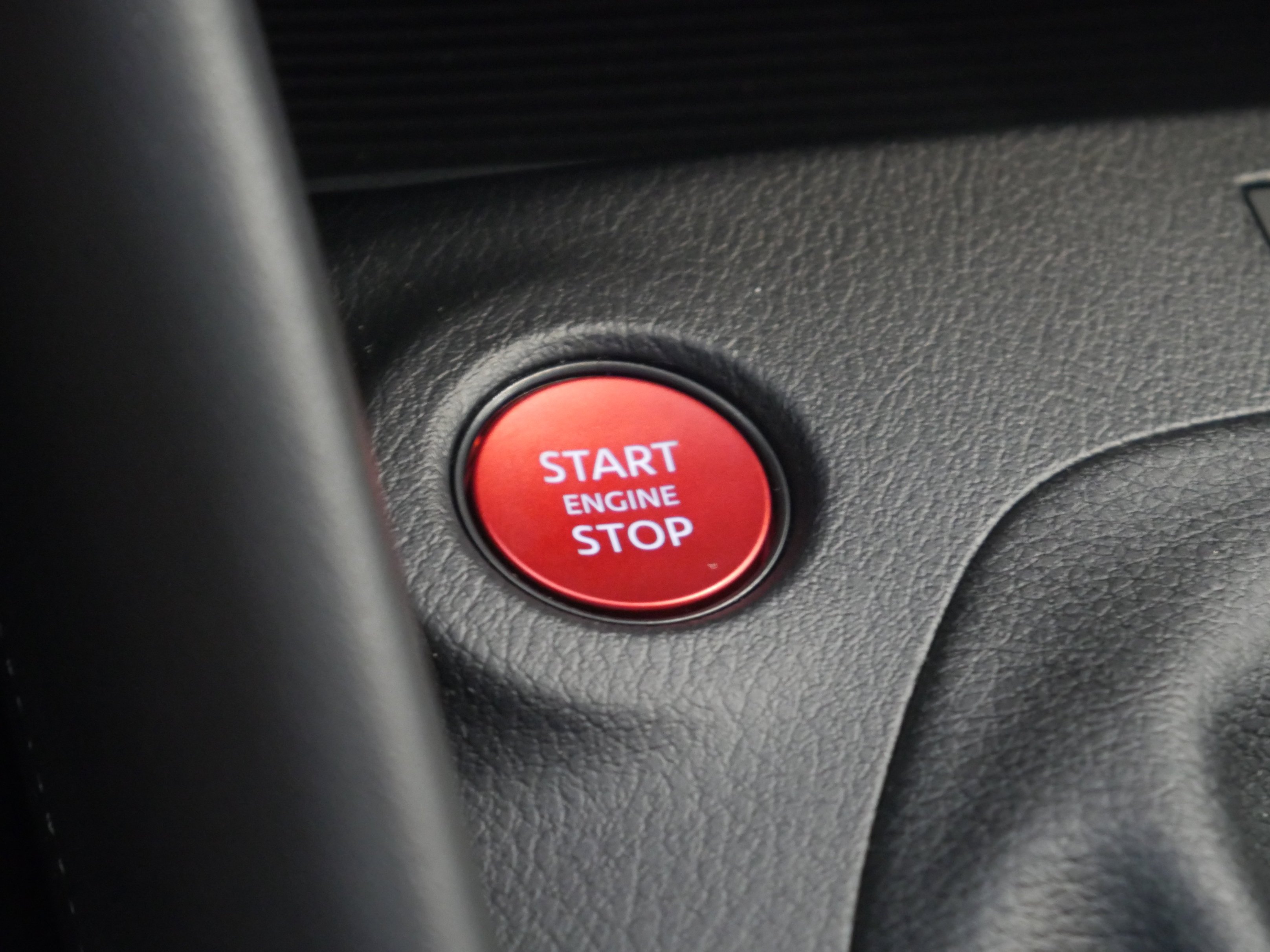 New 2027 Solid Red / Super Black Two-tone Nissan NISMO® image 17