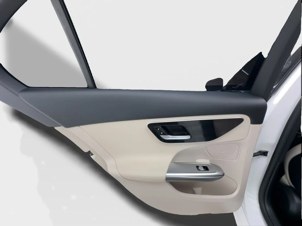 Used 2023 White Mercedes-Benz C 300 image 25