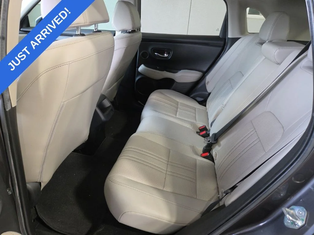Certified Used 2024 Modern Steel Metallic Honda EX-L image 6