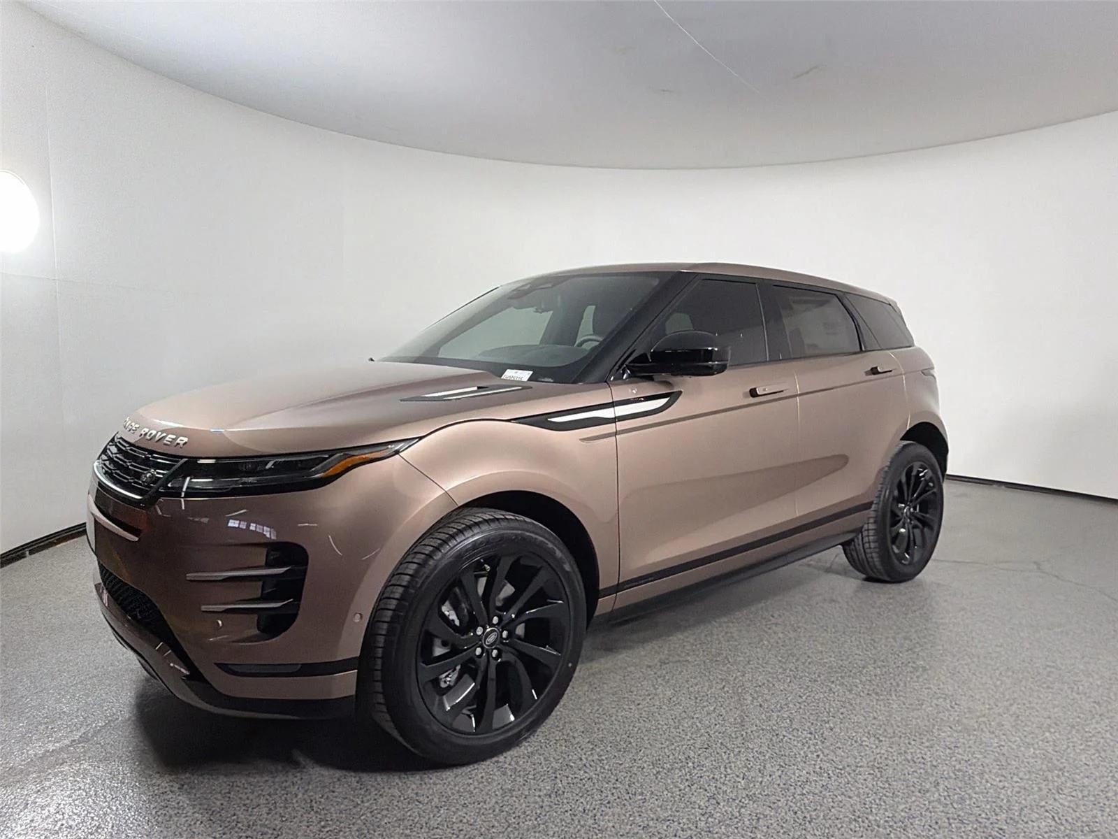 2026 Land Rover Range Rover Evoque Hoxton Edition P250's photo