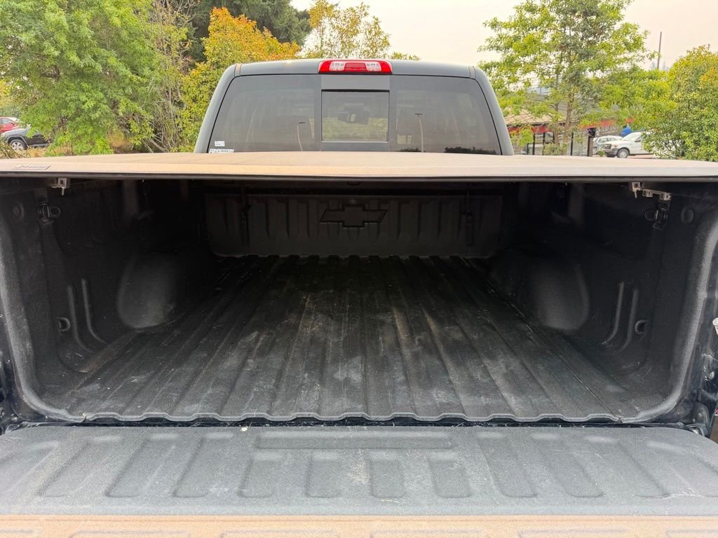 Used 2016 Black Chevrolet High Country image 10