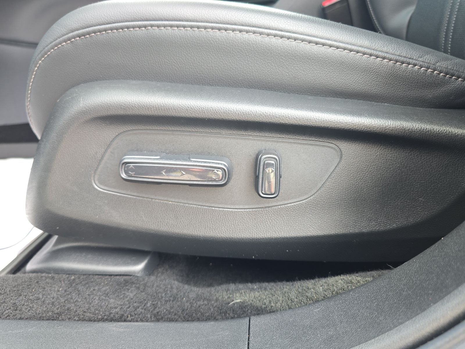 2025 Honda HR-V EX-L - Photo 16