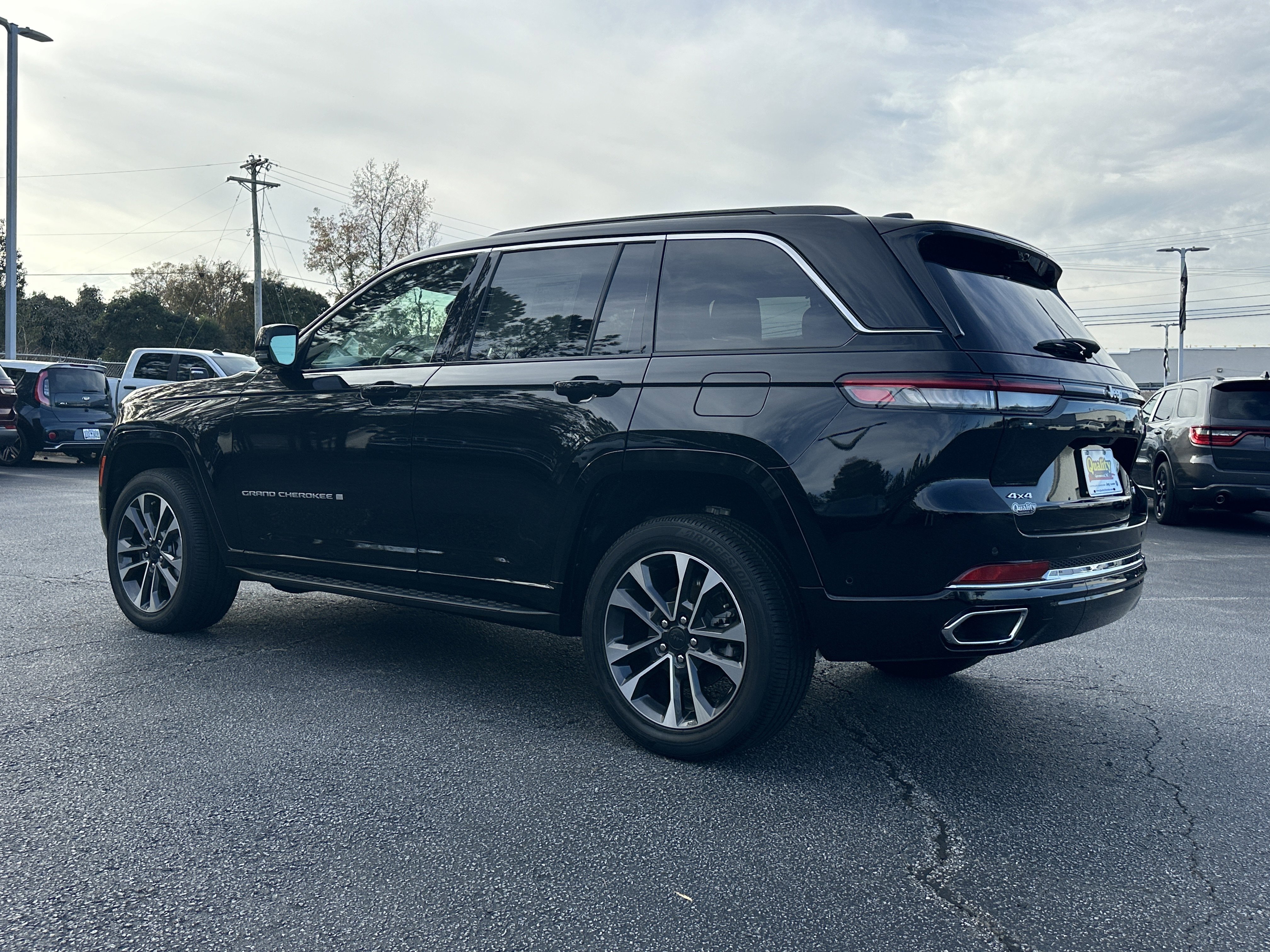 2025 Jeep Grand Cherokee Overland - Photo 6