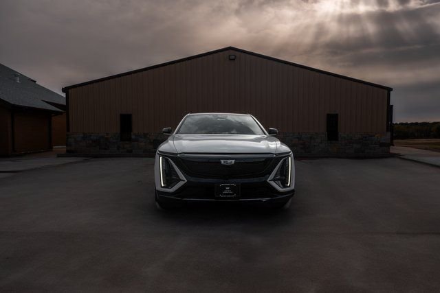 Used 2024 Cadillac LYRIQ Sport 3 with VIN 1GYKPWRK4RZ117725 for sale in Comanche, TX