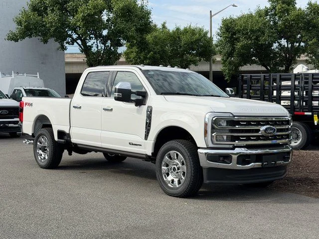 New 2026 Star White Metallic Tri-Coat Ford Lariat image 1