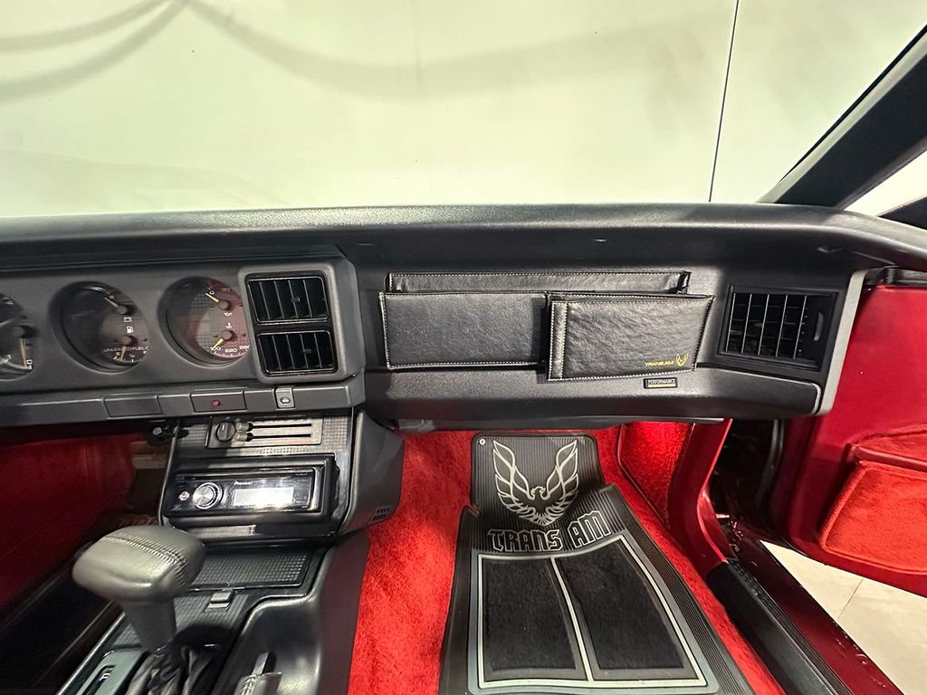 Used 1987 Red Pontiac  image 51