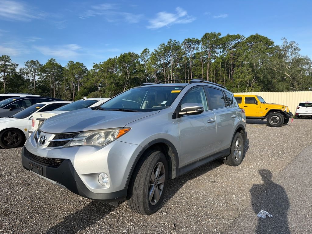 Used 2015 Silver Toyota XLE image 1