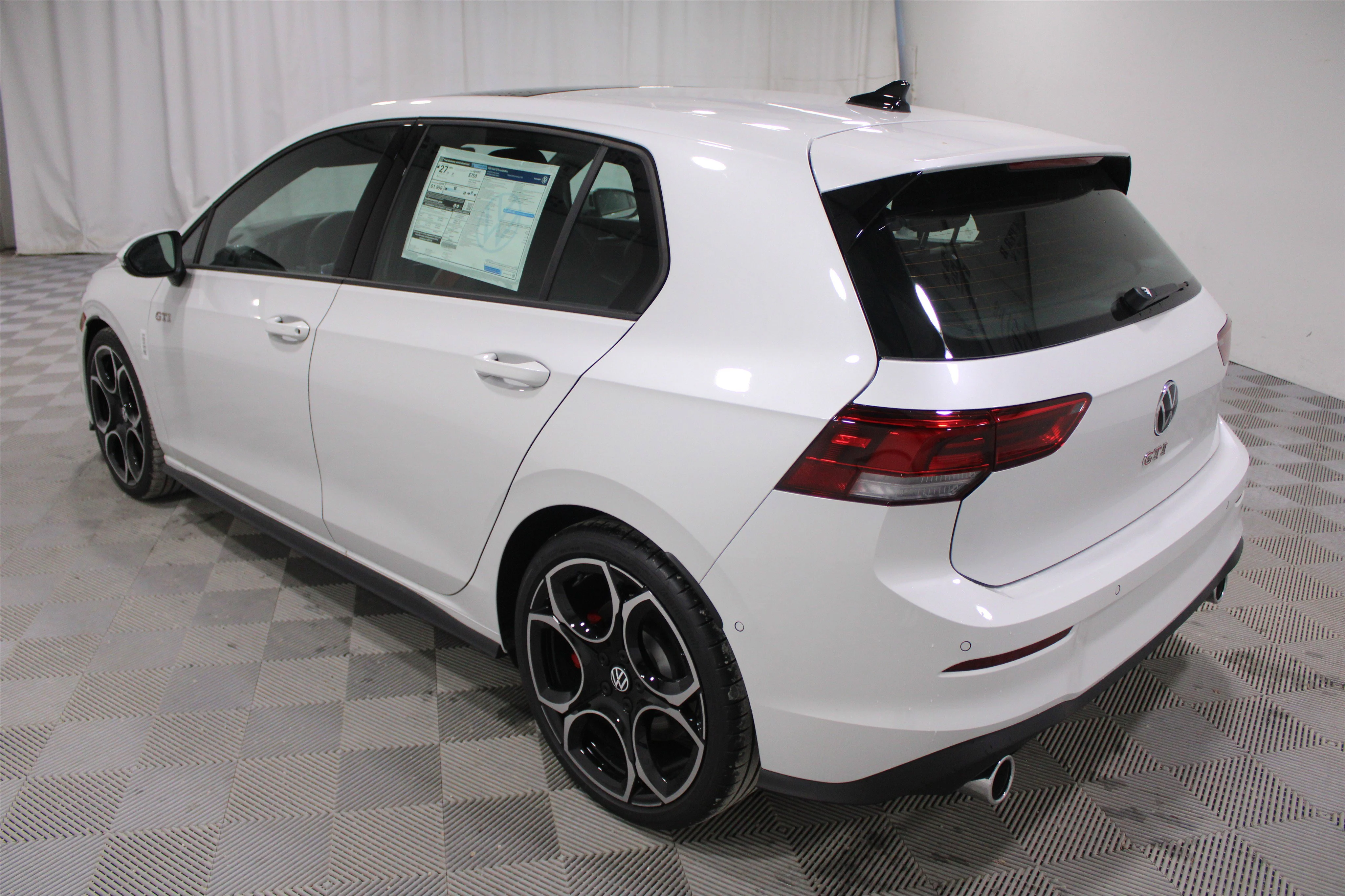 New 2026 Opal White Pearl Volkswagen Autobahn image 28