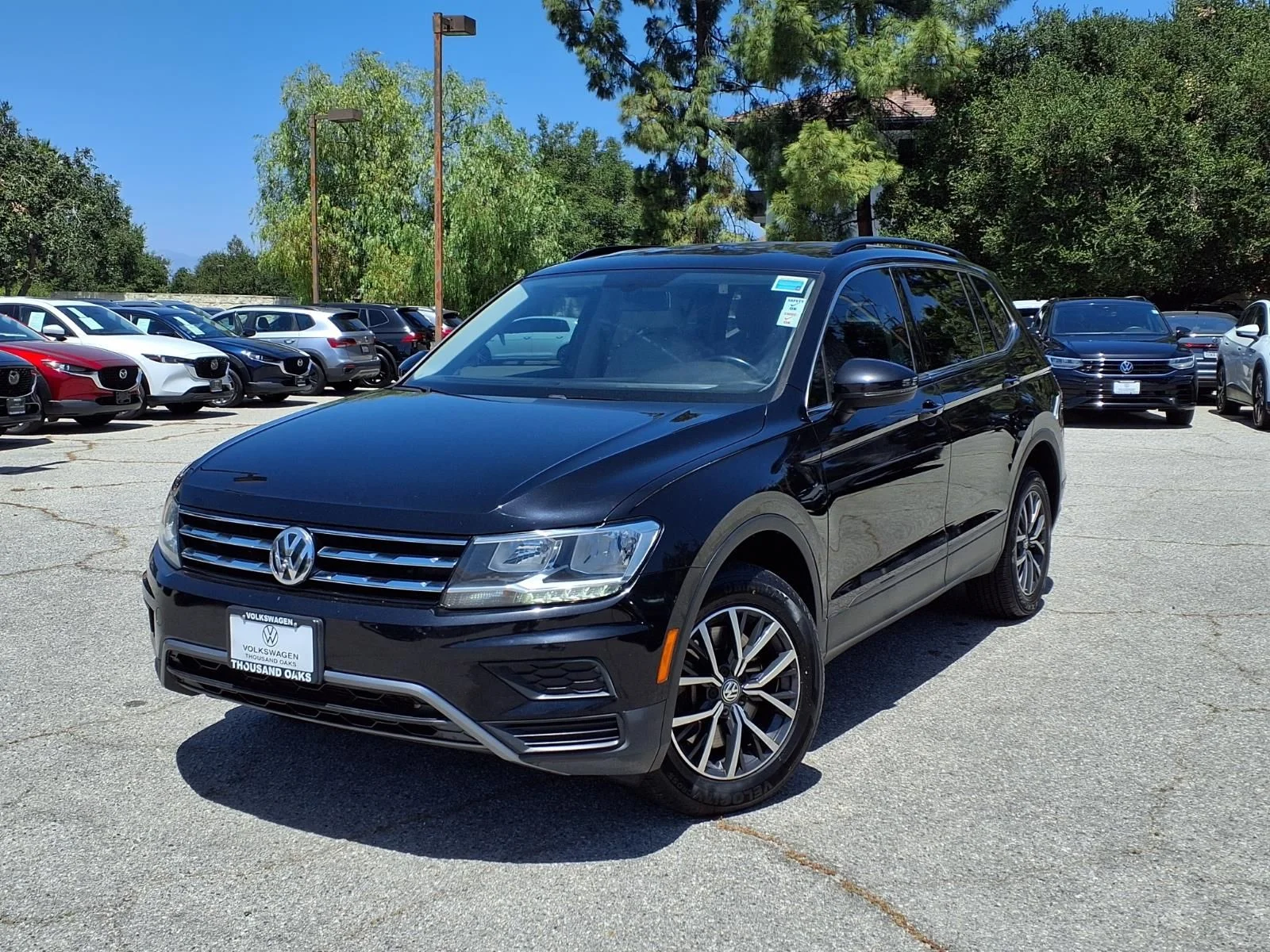 Used 2019 Black Volkswagen 2.0T SE image 25