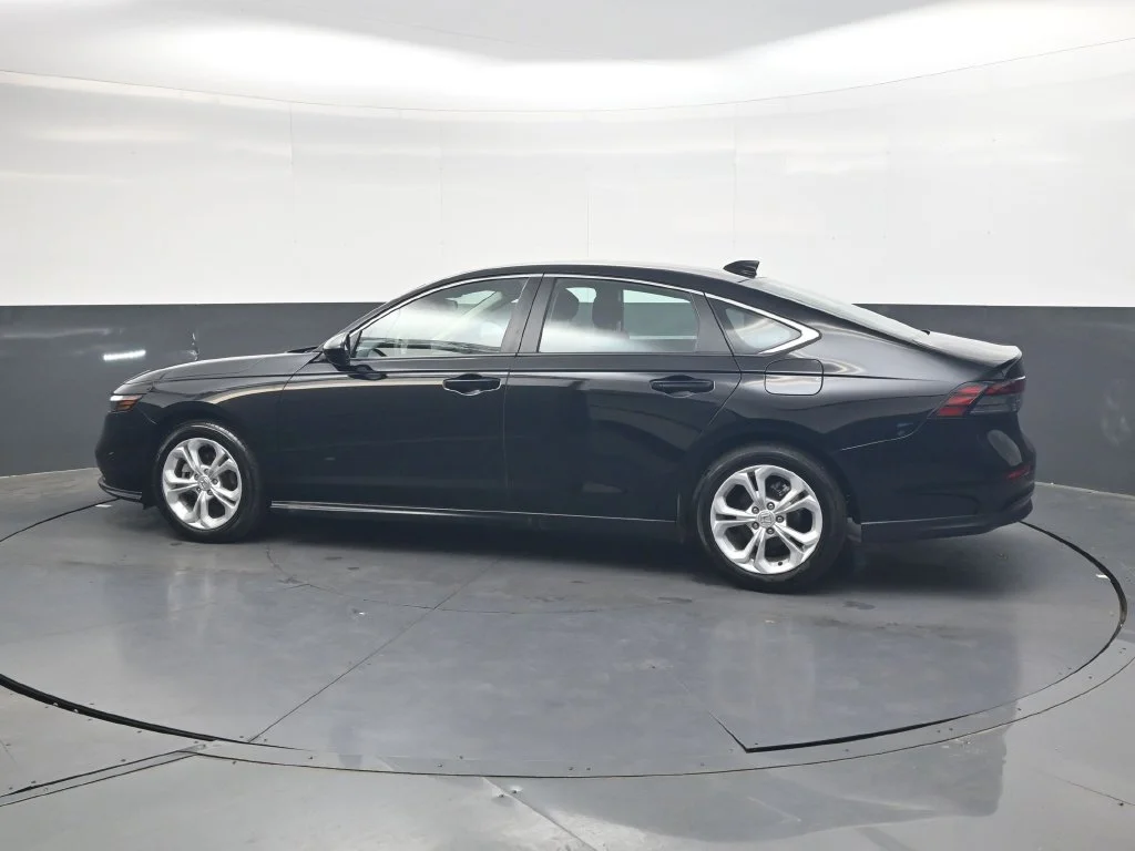Used 2025  Honda LX image 7