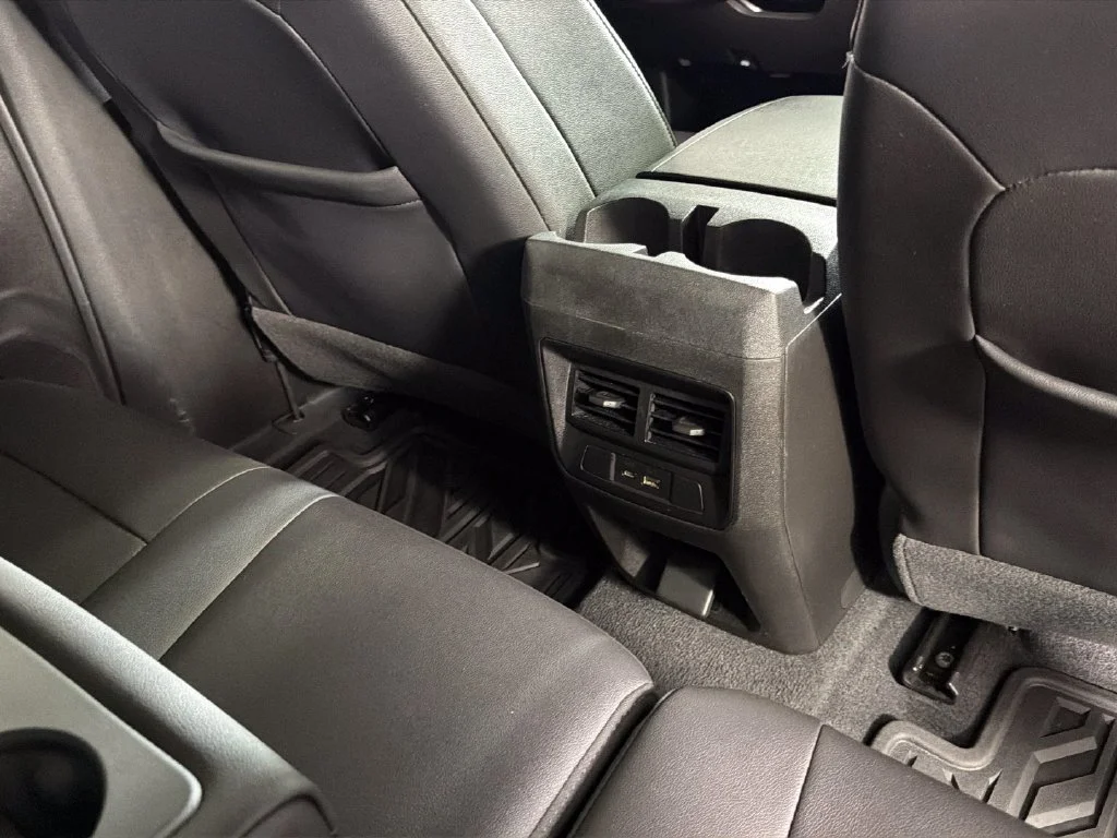 Used 2023 BLACK Chevrolet 4WD LT image 30