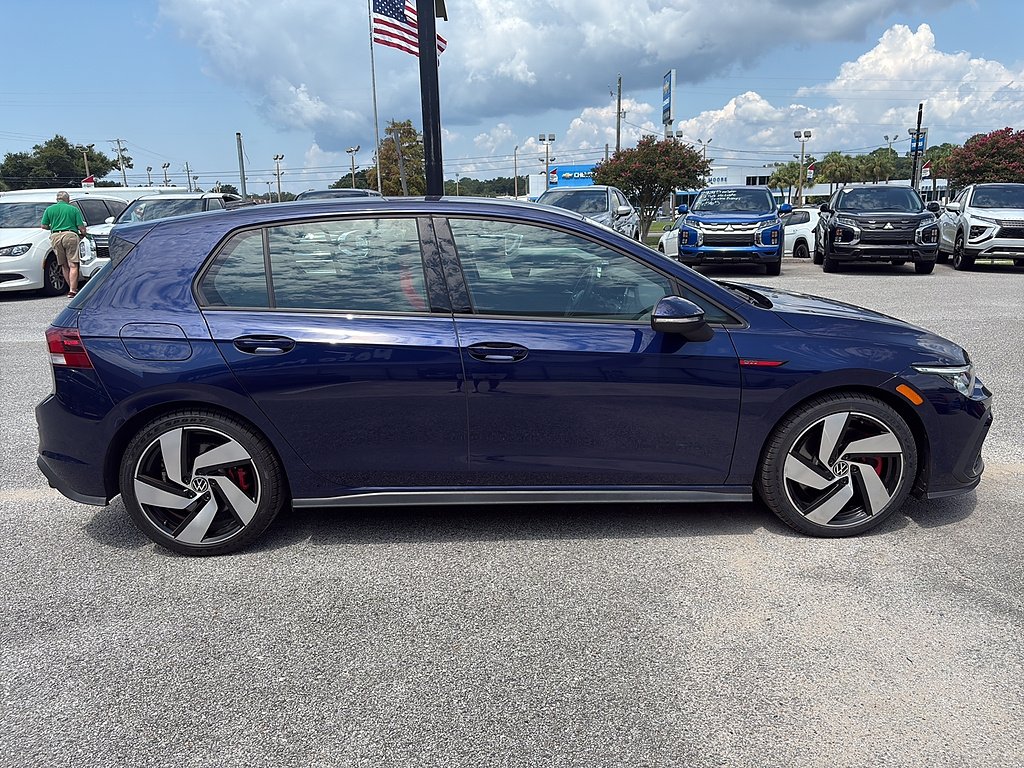 Used 2024 Atlantic Blue Metallic Volkswagen S 4dr Hatchback image 4
