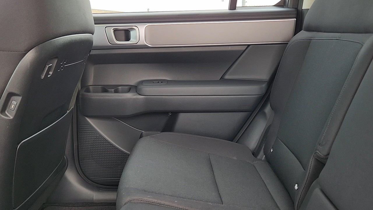 New 2026 Hampton Gray Hyundai SE image 15