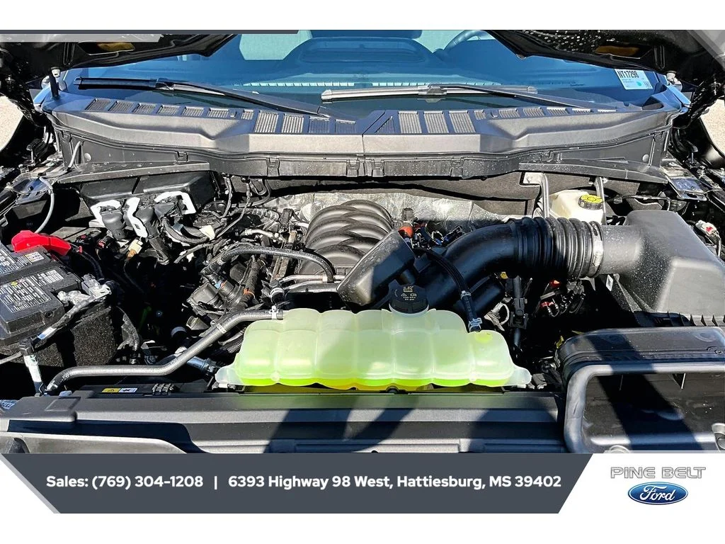 New 2026 Carbonized Gray Metallic Ford XLT image 8