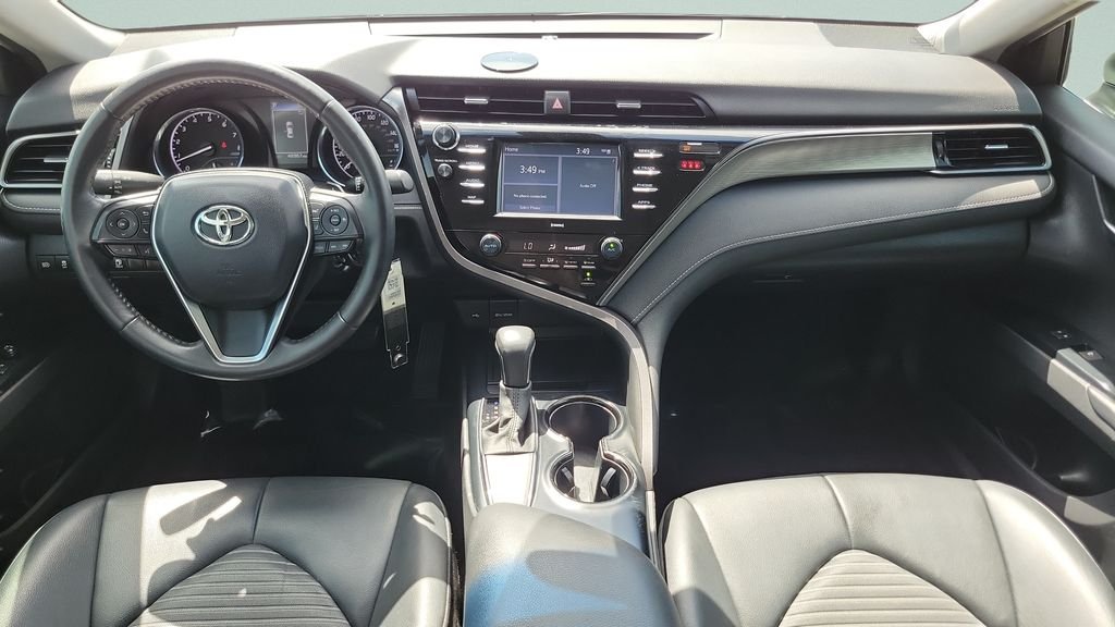 Certified Used 2020 White Toyota SE image 11