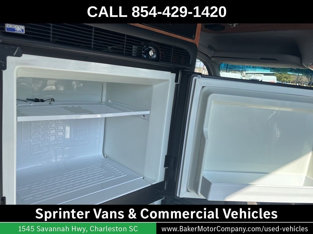 Used 2016 Gray Mercedes-Benz Road Trek image 13