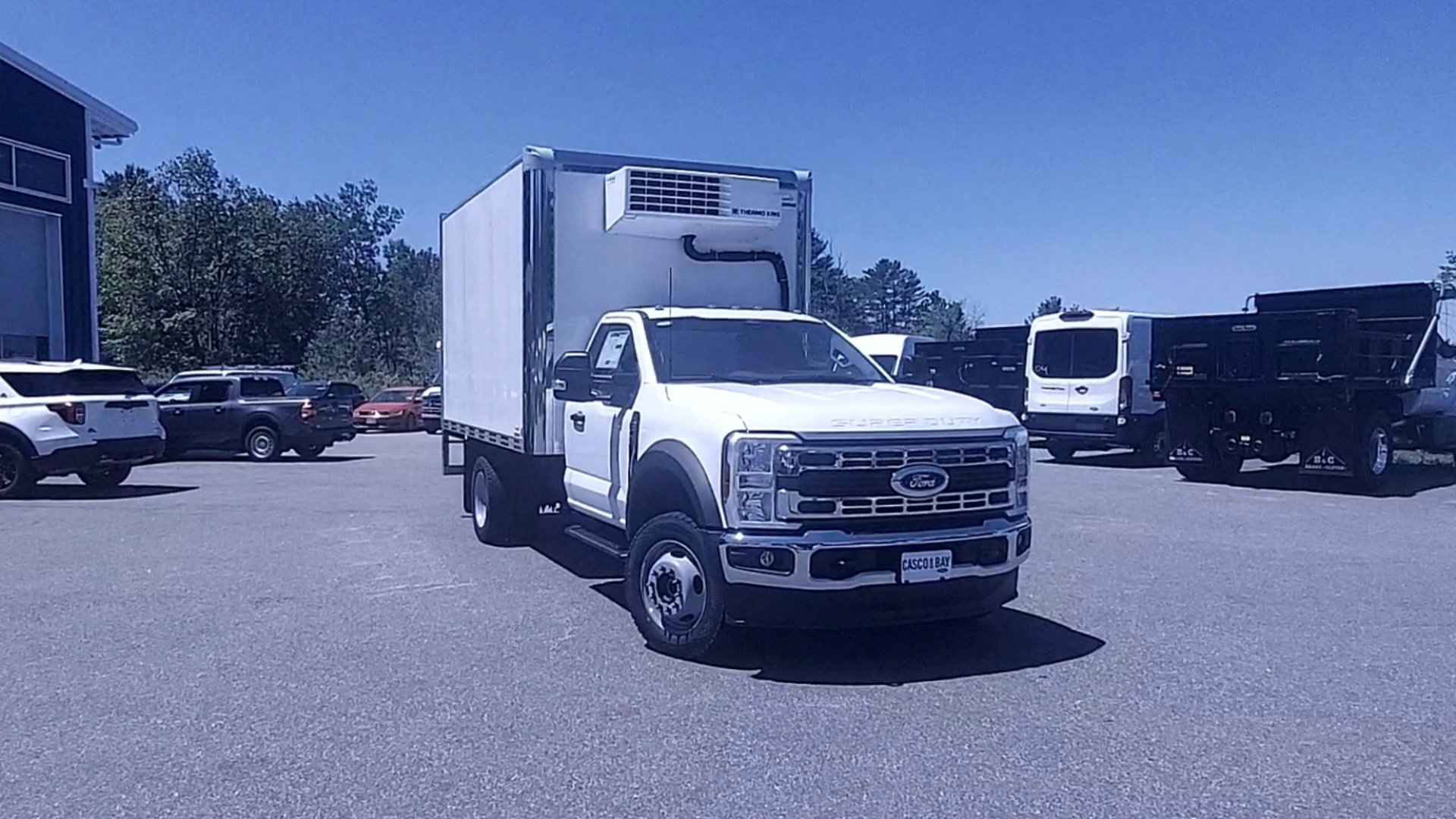 New 2026 Oxford White Ford F-450® XL image 15