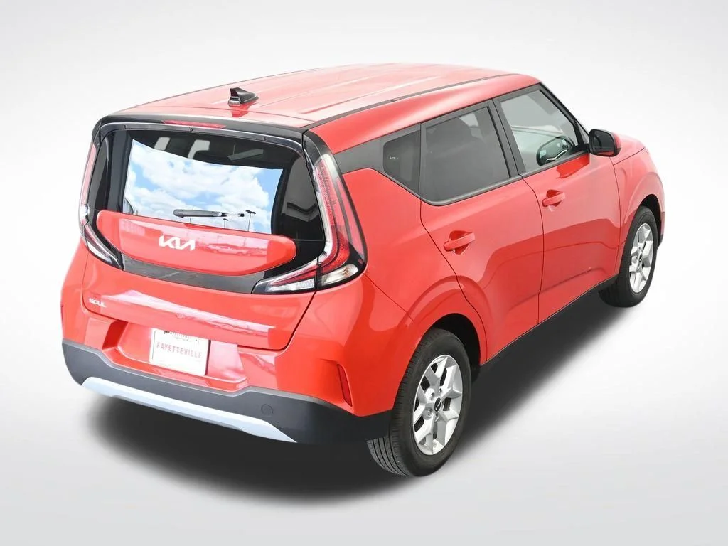 Used 2025 Red Kia LX image 27