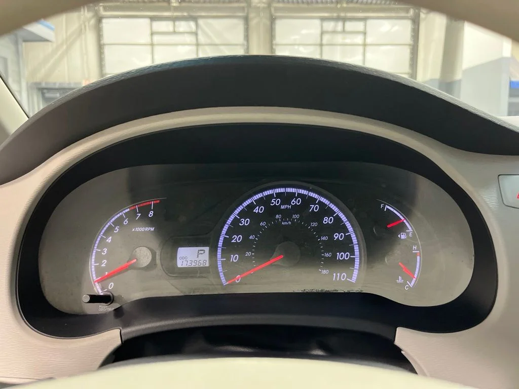 Used 2012 Predawn Gray Mica Toyota Base image 17