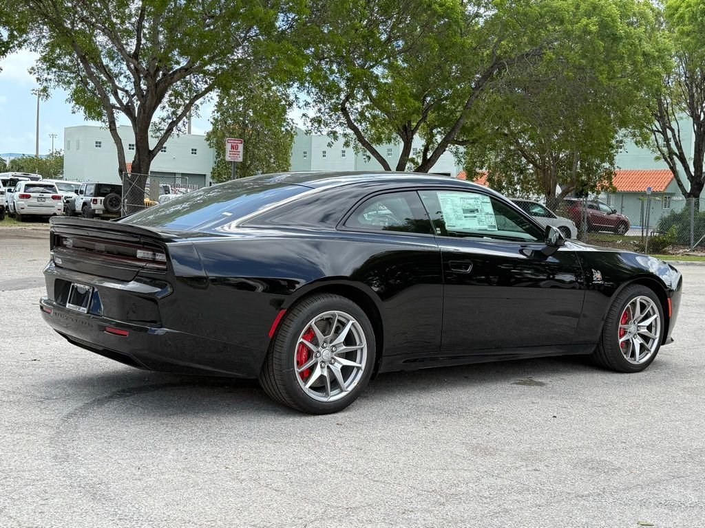 2025 Dodge Charger Daytona Scat Pack - Photo 4