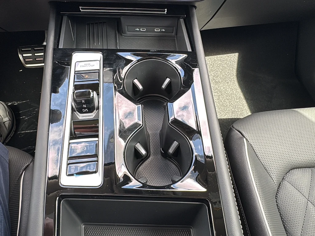 2026 Volkswagen Atlas SEL Premium R-Line - Photo 27