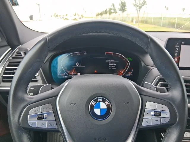 Used 2023 White BMW sDrive30i image 8