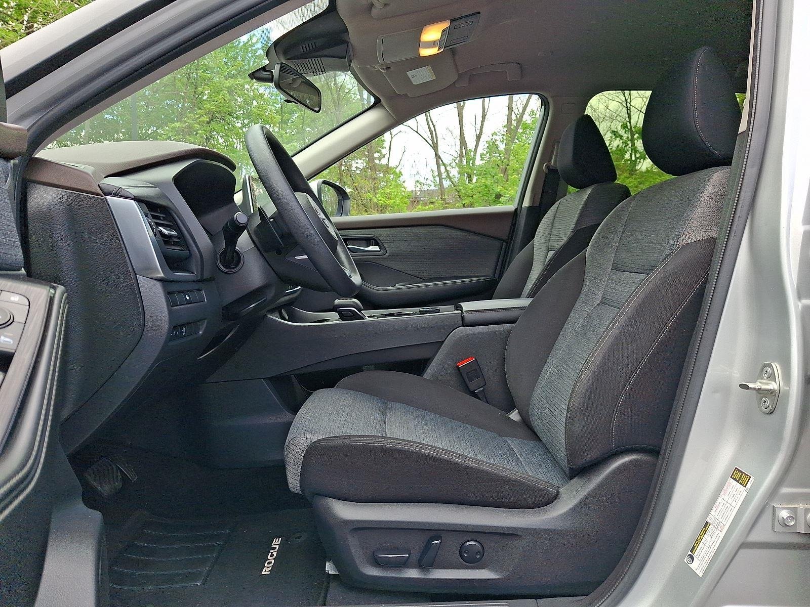 Used 2023 Brilliant Silver Metallic Nissan SV image 12