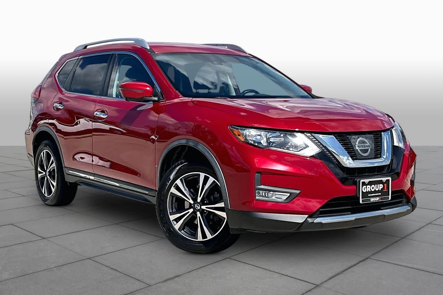 Used 2017 Palatial Ruby Nissan SL image 3