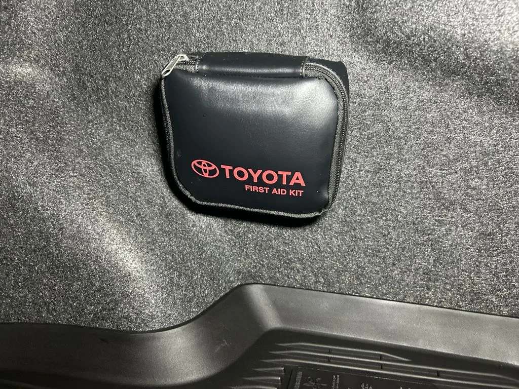 Used 2025 Underground Toyota LE image 19