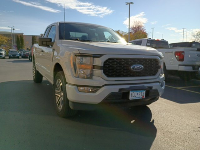 Used 2023 White Ford XL image 1