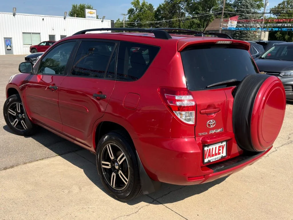 Used 2010 Red Toyota Base image 9
