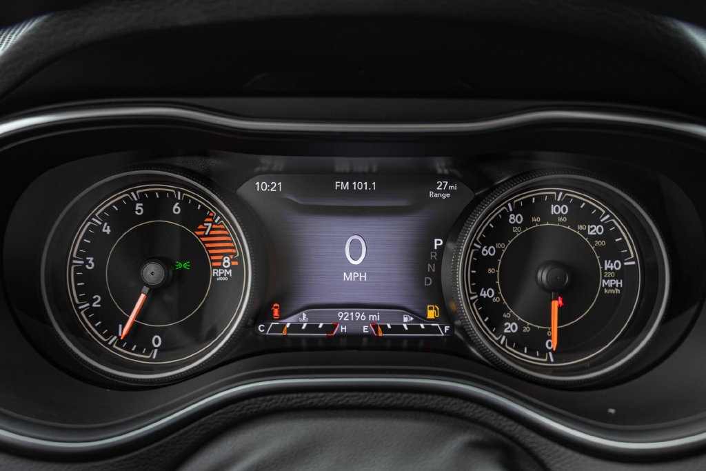 Used 2021 Silver Jeep Limited image 26