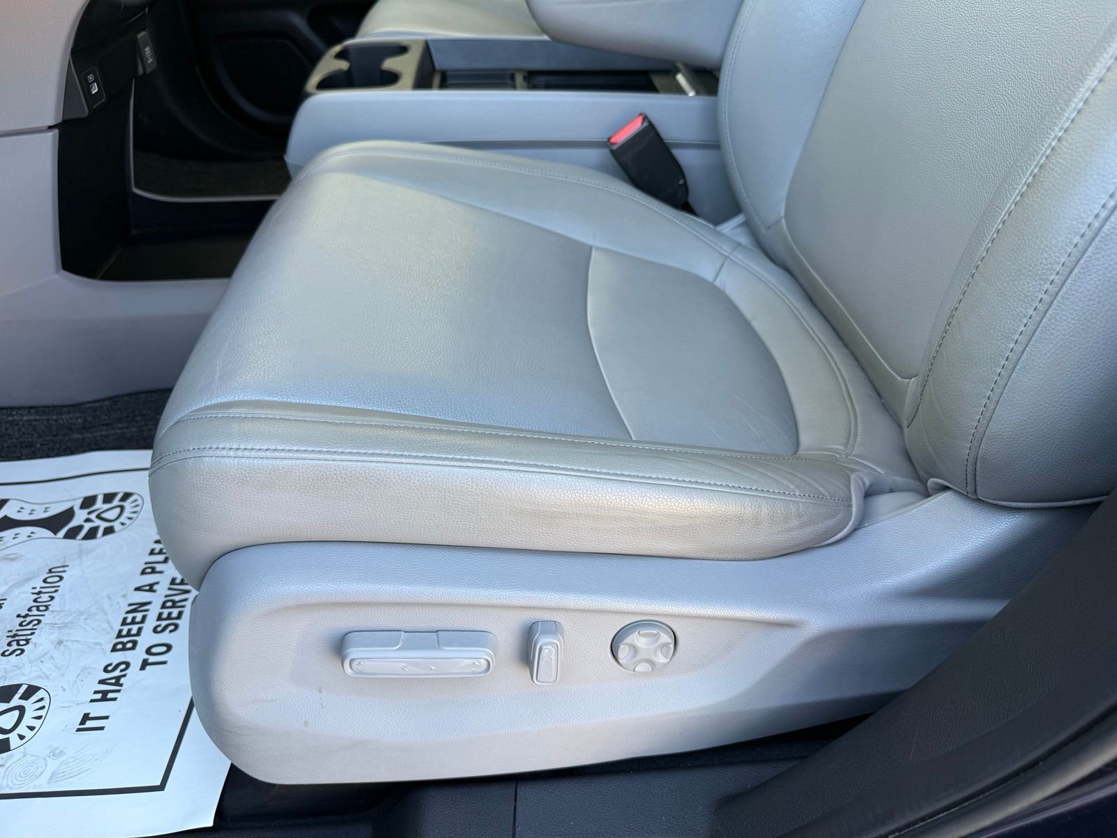 2024 Honda Odyssey EX-L - Photo 34