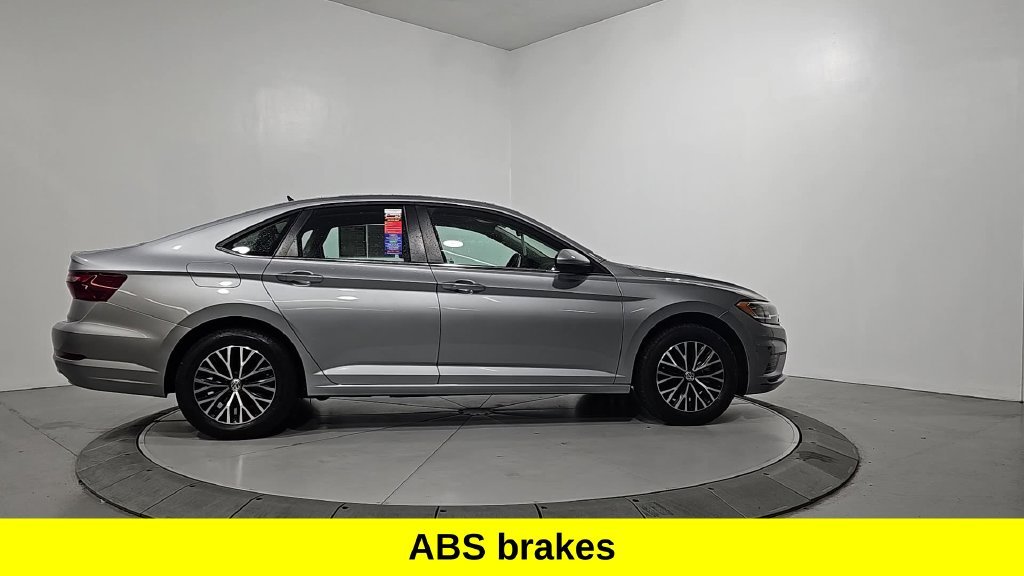 Used 2021 Silver Volkswagen 1.4T SE image 6