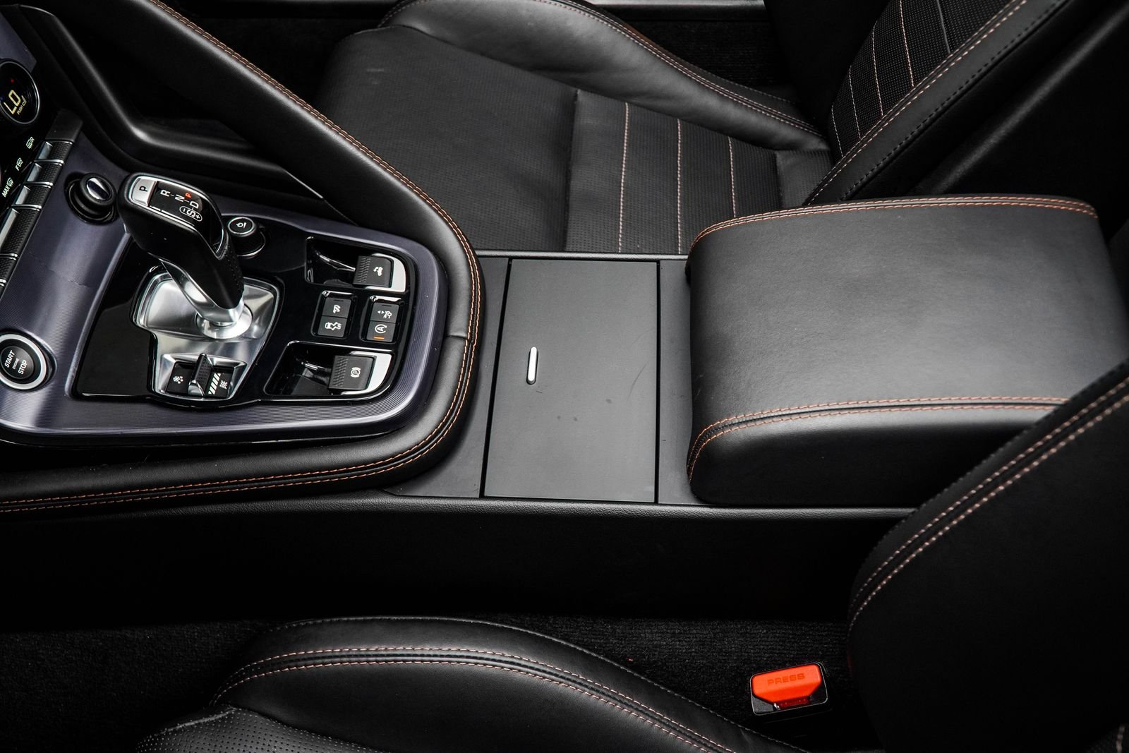 Used 2019 Black Jaguar R image 19