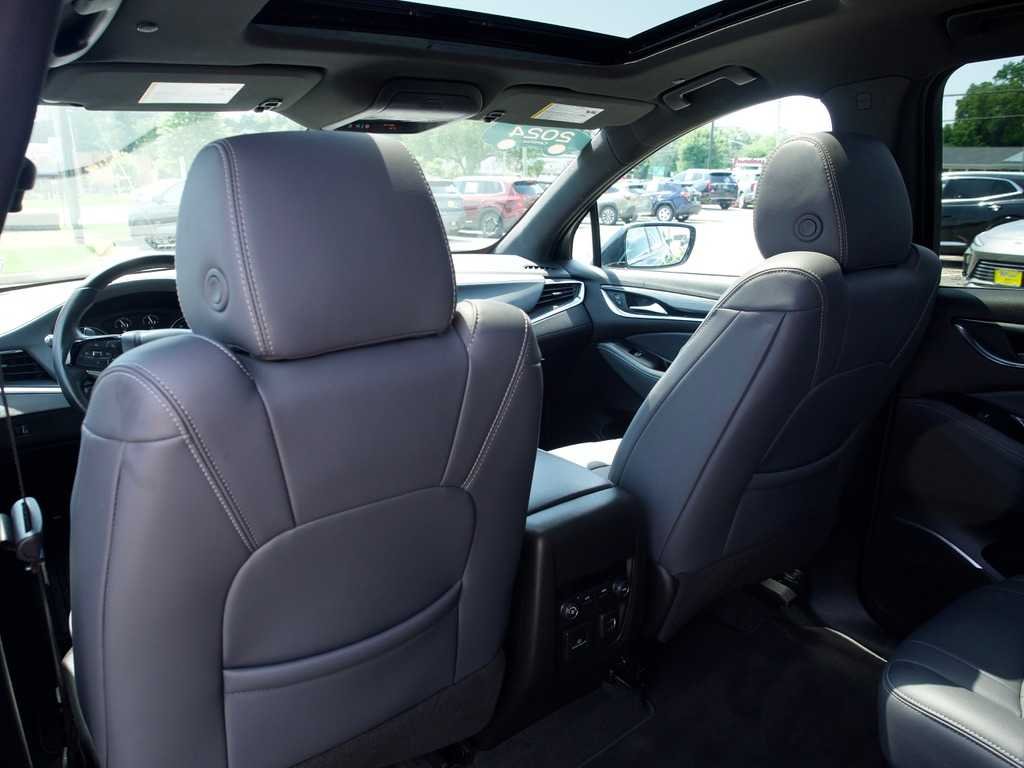 2024 Buick Enclave Essence - Photo 21