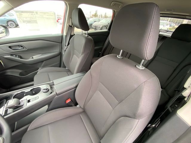 2026 Nissan Rogue S - Photo 8