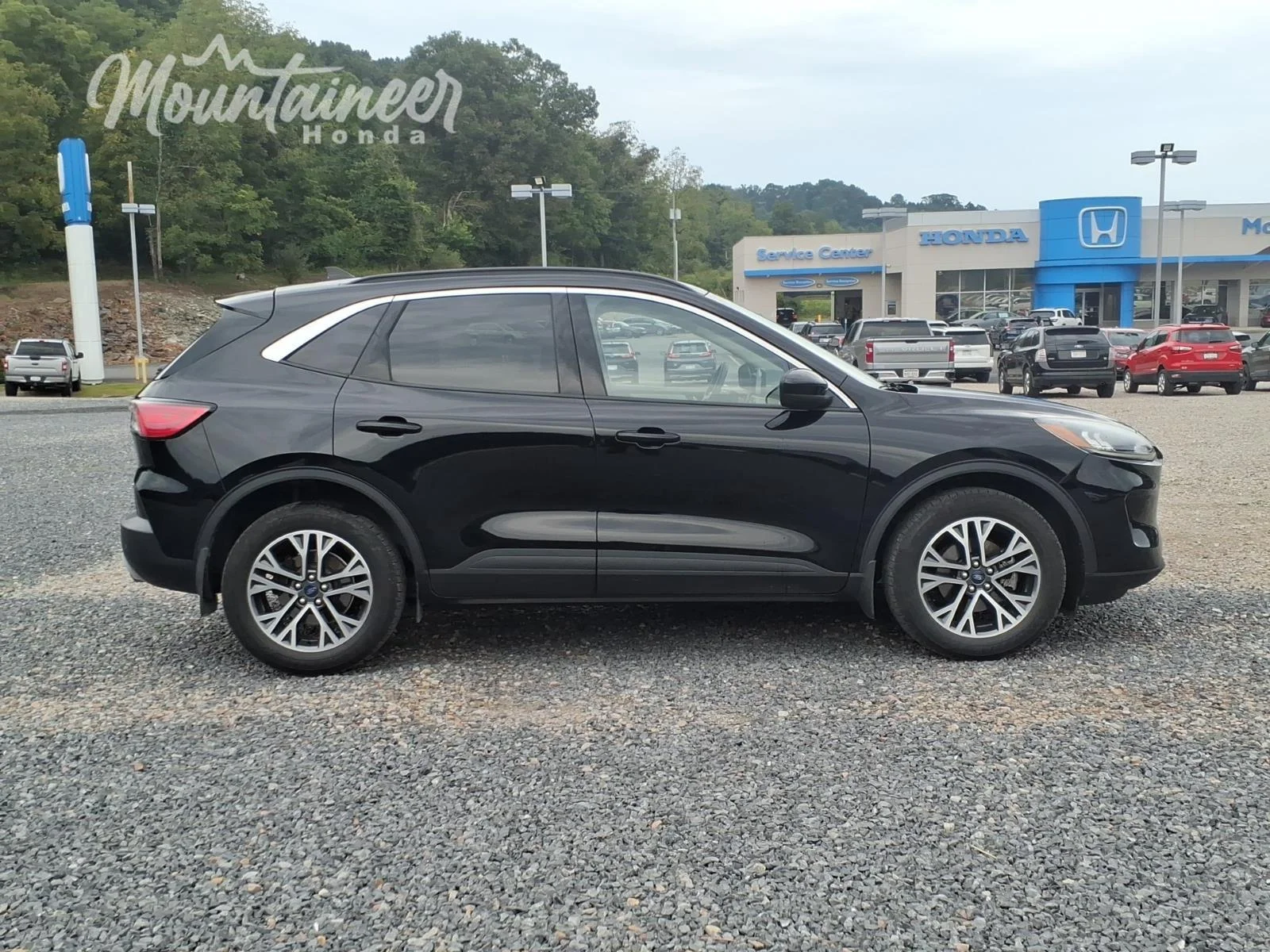 Used 2020 Agate Black Ford SEL image 4