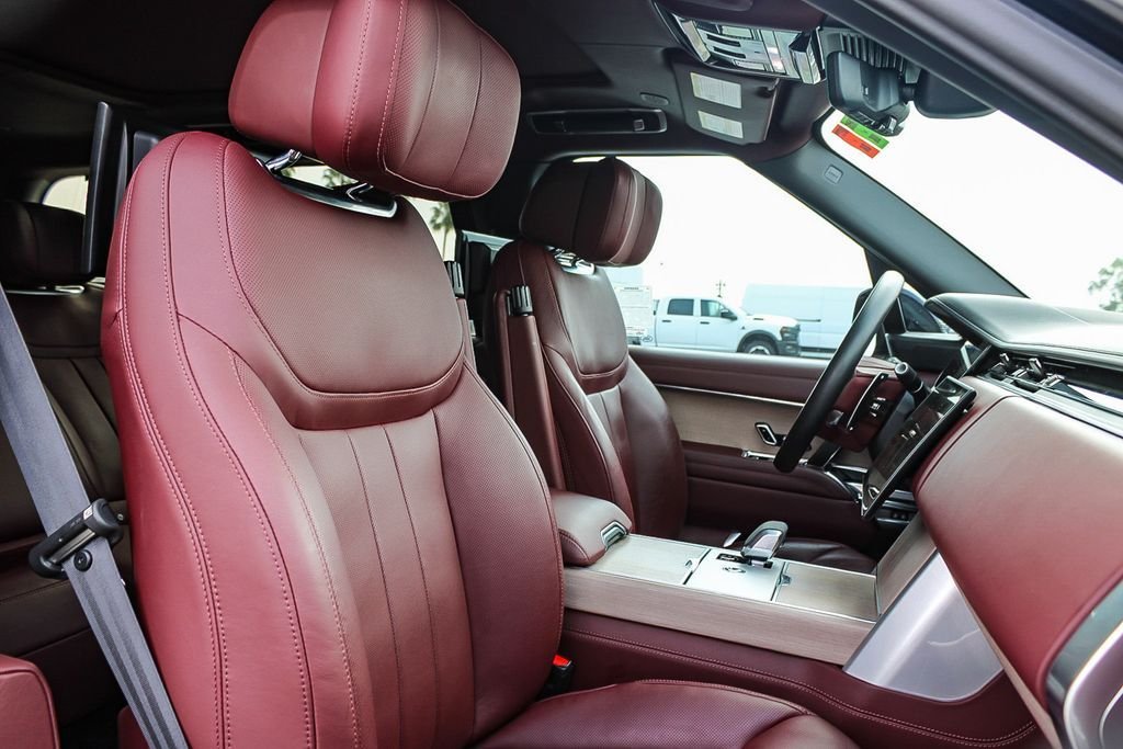 Used 2024 Carpathian Gray Premium Metallic Land Rover Autobiography image 17