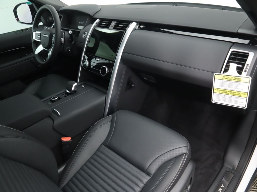Used 2025 Fuji White Land Rover S image 19