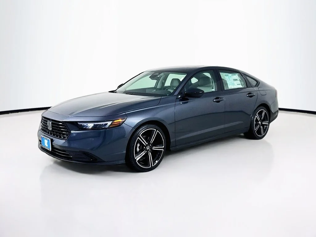 New 2026 Meteorite Gray Metallic Honda SE image 3