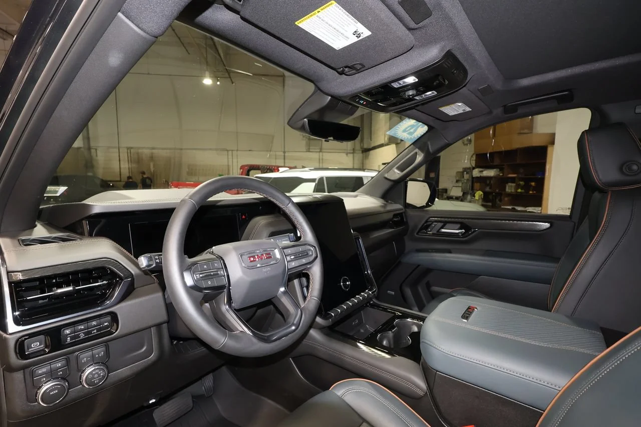 Used 2026 Titanium Rush Metallic GMC AT4 image 10