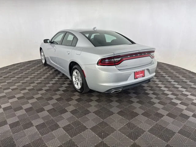 Used 2023 Silver Dodge SXT image 7