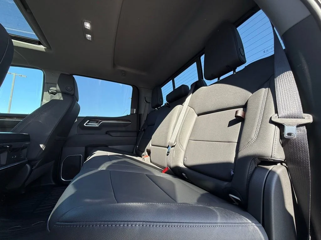 New 2026 Summit White GMC Elevation image 29