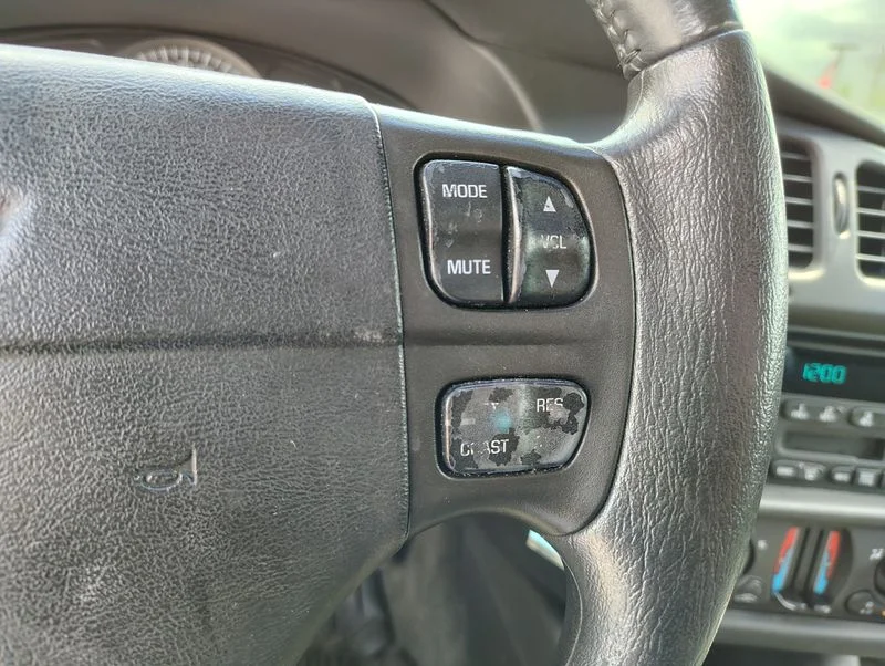 Used 2003 Silver Chevrolet SS image 13