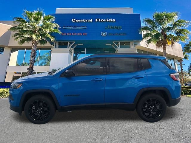 New 2026 Hydro Blue Pearl-Coat Exterior Paint Jeep Latitude image 8