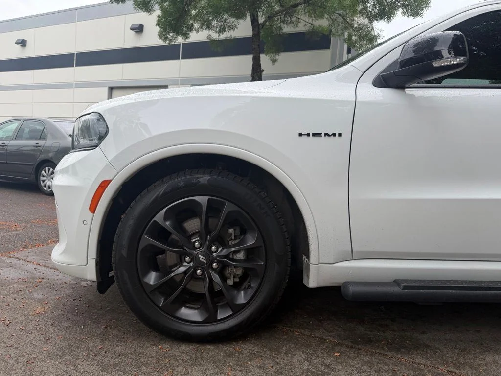 Used 2024 White Knuckle Clearcoat Dodge R/T Plus image 8