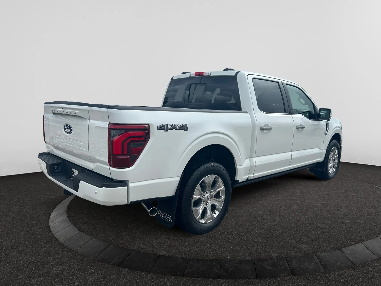 New 2026 Star White Metallic Tri-Coat Ford Platinum image 5