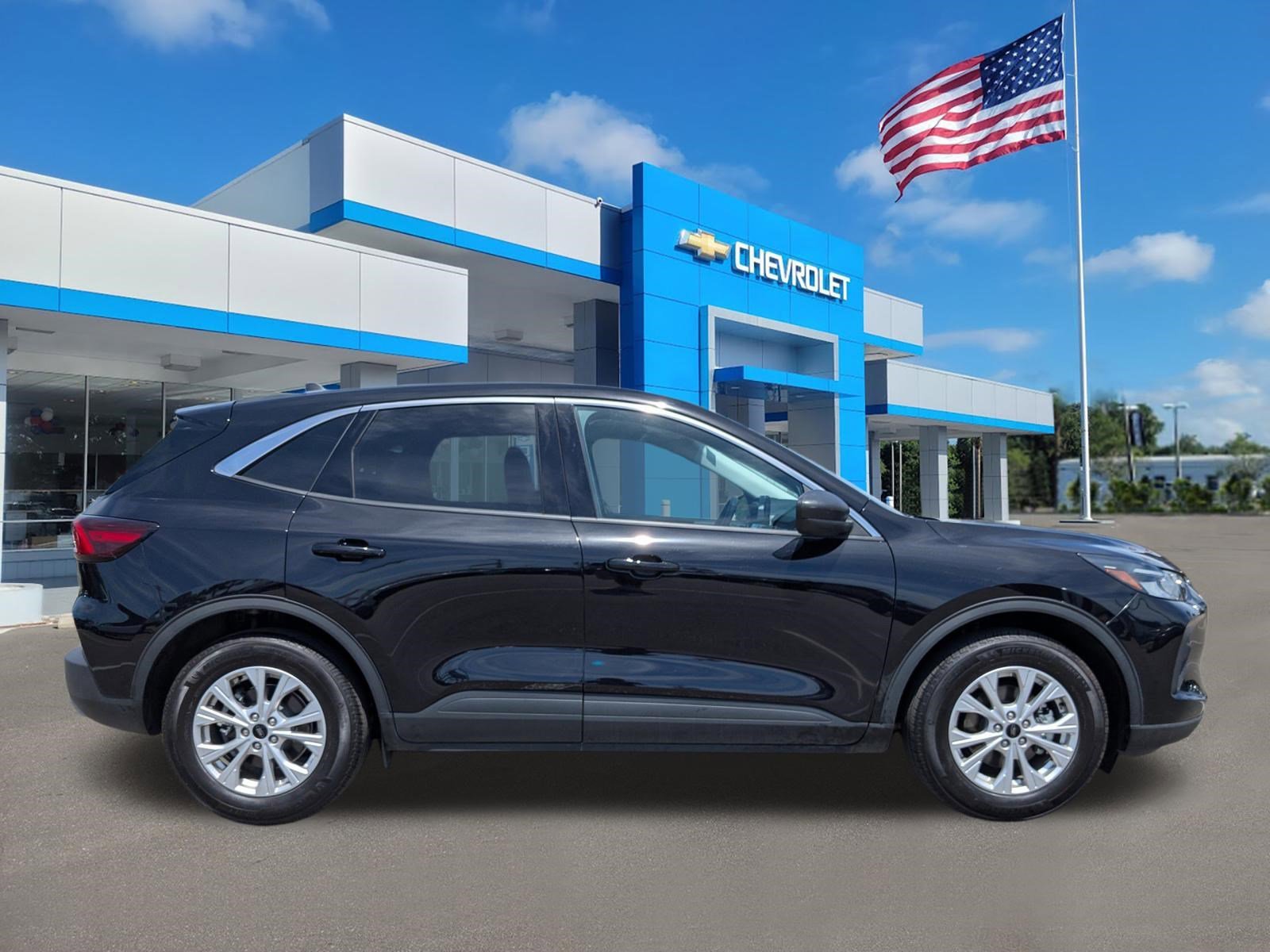 Used 2024  Ford Active image 3