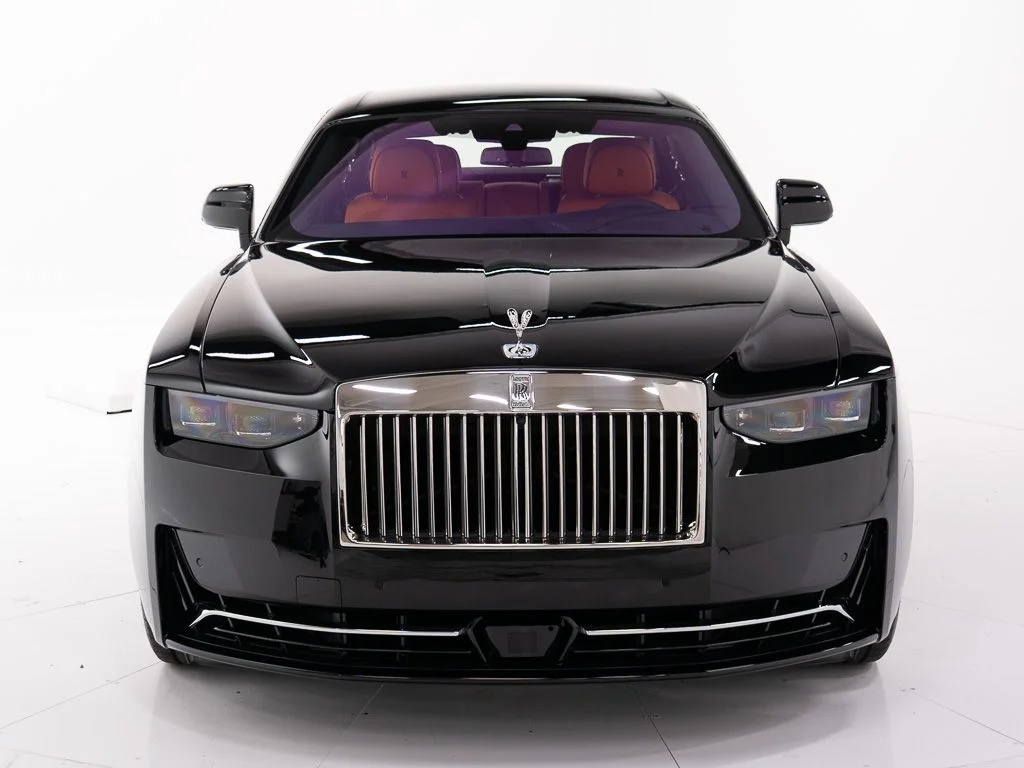 New 2027 Black Diamond Rolls-Royce  image 8